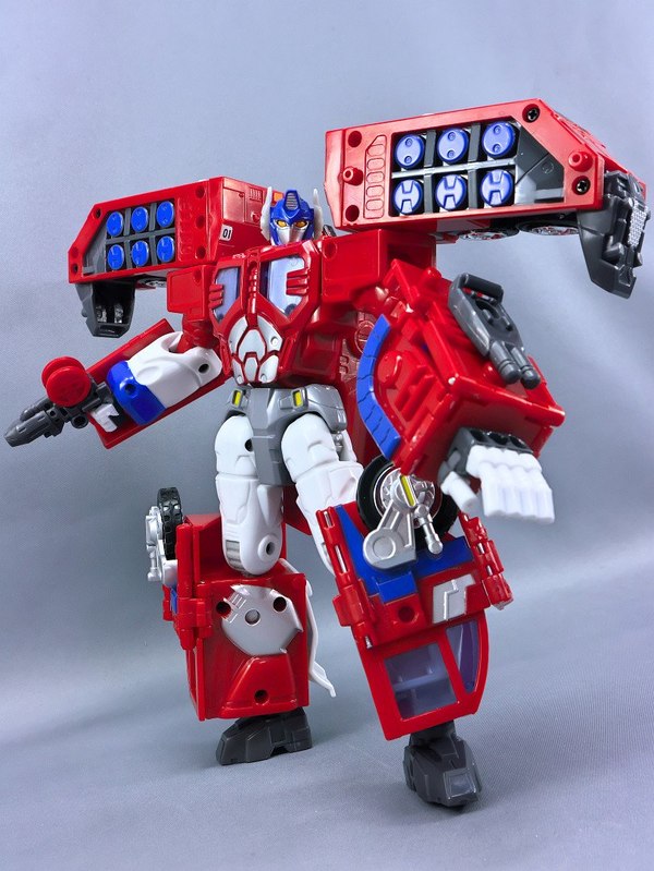 Transformers Encore Car Robots God Fire Convoy Out Of Box Photos 03 (3 of 13)